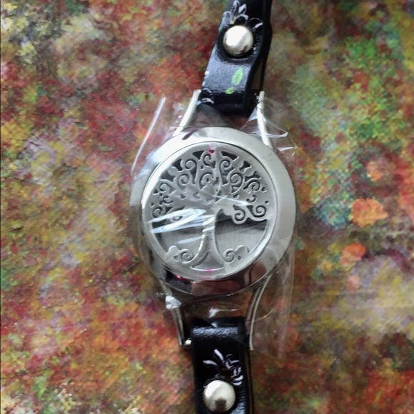 TREE OF LIFE Oil Diffuser locket leather bracelet - Picture 3 of 8